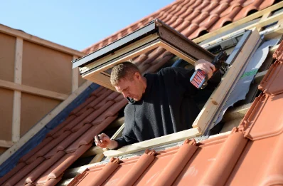 Pose de fenêtres de toit Velux à Perelli
